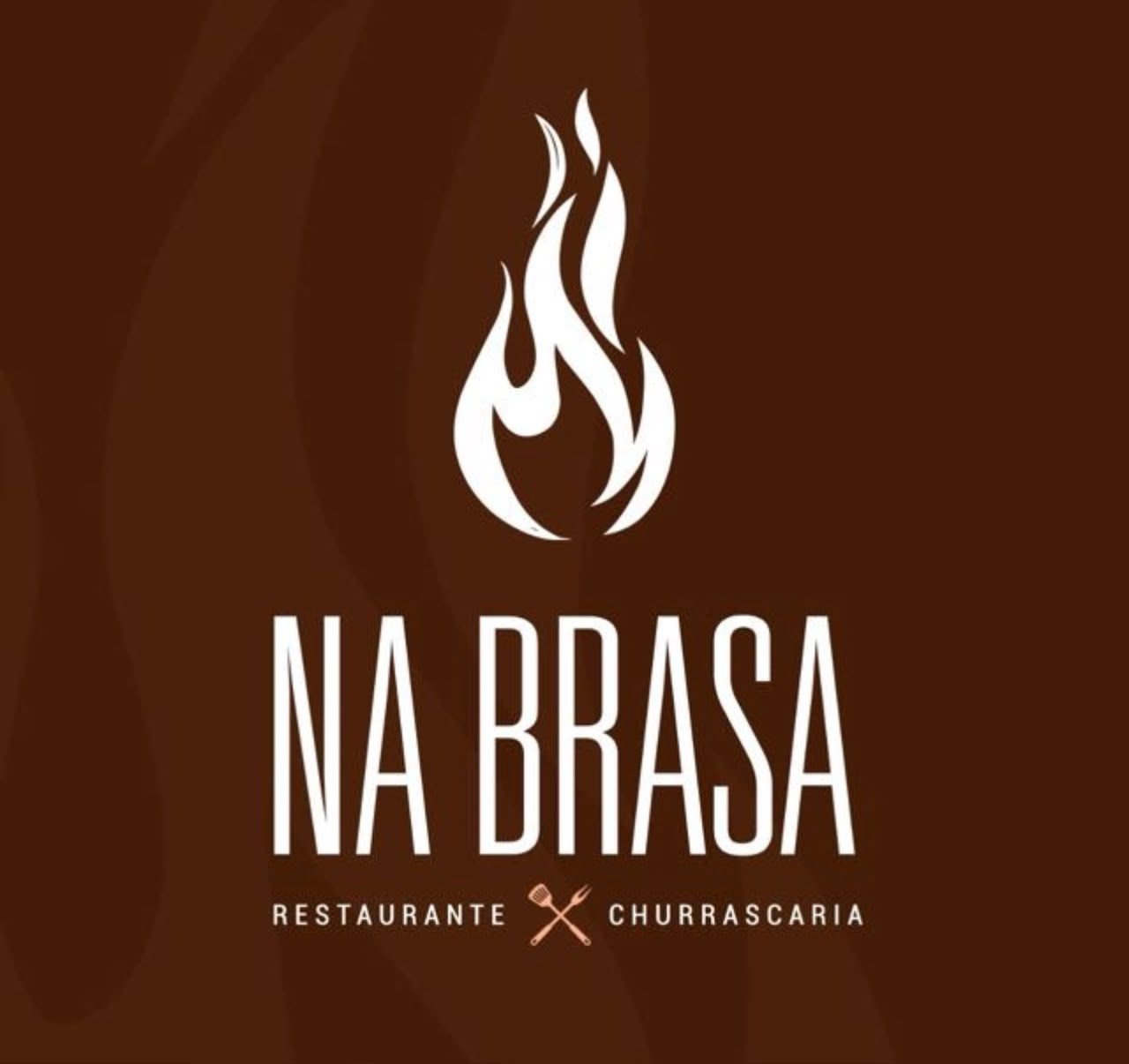 Alô, alô! Bateu aquela fome? Então venha para o Restaurante Na Brasa!  Aqui você encontra um delicioso self-service, com opção por quilo ou à vontade, sempre com comida fresquinha, variedade e muito sabor.   Venha conhecer a nossa alcatra com catupiry e alho, uma combinação que conquista no primeiro pedaço!  E se preferir, peça no conforto da sua casa ou do trabalho. Temos delivery de marmitas, com rapidez e aquele gostinho de comida caseira.  Estamos abertos de segunda a sábado, a partir das 11 horas.  📍 Rua Potiguaras, 465. 📞 WhatsApp: (14) 99677-8539.  Restaurante Na Brasa. O sabor que conquista você todos os dias. Venha nos visitar ou peça sua marmita! Restaurante Na Brasa: qualidade, sabor e preço justo!